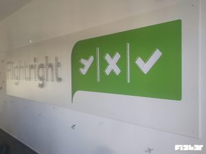 fi3b3r Flightright Büro Potsdam Stringart